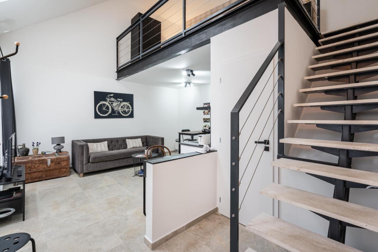 Studio Station With Gallery Budapeşte Dış mekan fotoğraf