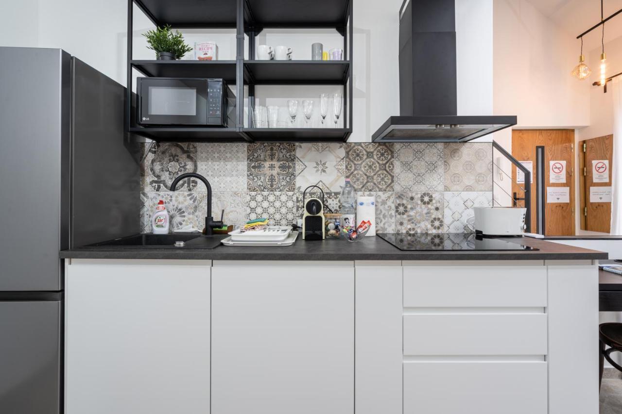 Studio Station With Gallery Budapeşte Dış mekan fotoğraf